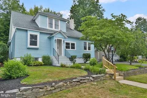 586 Carter Ave, Woodbury, NJ 08096