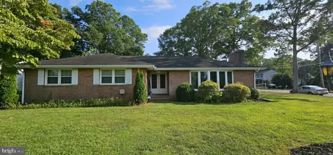 201 Fawn Dr, Newfield, NJ 08344