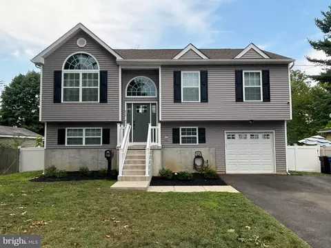 517 Wesley Ave, National Park, NJ 08063