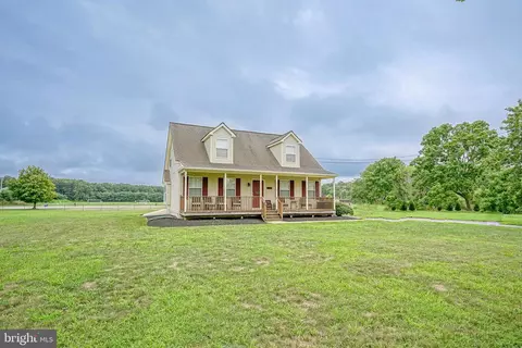 860 Dutch Mill Rd, Newfield, NJ 08344