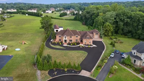 120 Fox Chase Ct, Swedesboro, NJ 08085