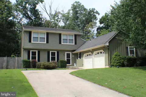 1889 Forest Dr, Williamstown, NJ 08094