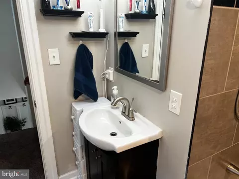 Bath - 342 West Ave, Pitman, NJ 08071 photo 11 of 11