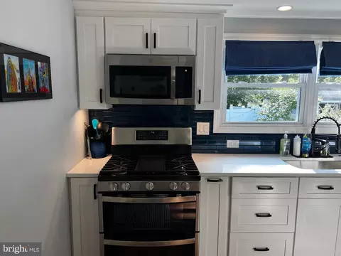 Kitchen - 342 West Ave, Pitman, NJ 08071 photo 12 of 13