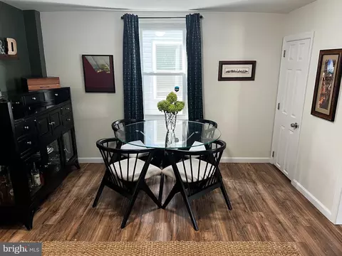 Dining - 342 West Ave, Pitman, NJ 08071 photo 3 of 4