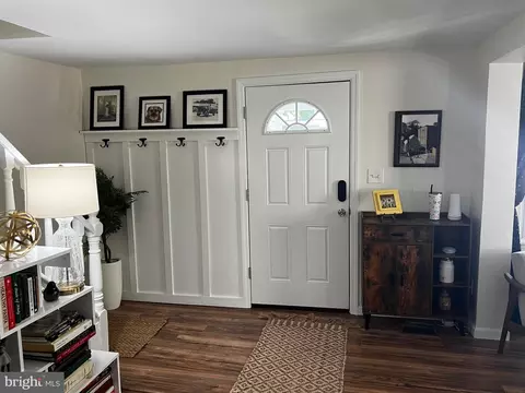 Entry Way - 342 West Ave, Pitman, NJ 08071 photo 10 of 12