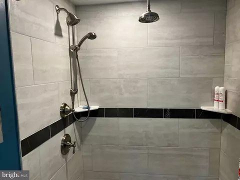 Bath - 342 West Ave, Pitman, NJ 08071 photo 5 of 11