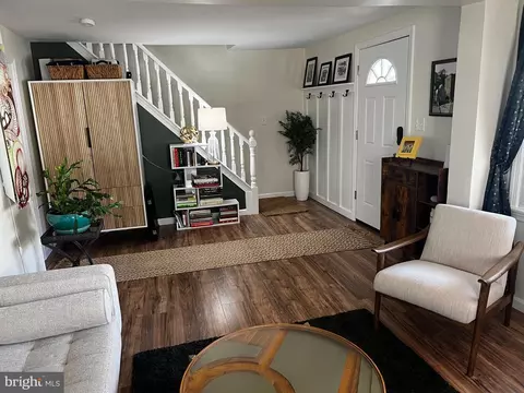 Entry Way - 342 West Ave, Pitman, NJ 08071 photo 1 of 12