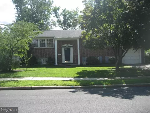 930 Grenville Dr, Turnersville, NJ 08012
