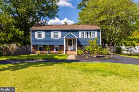 3414 N Shore Dr, Williamstown, NJ 08094