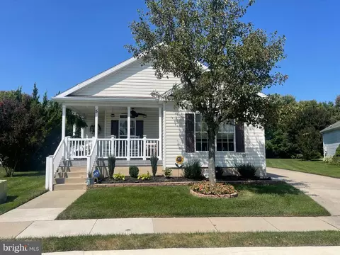 5 Lydian Dr, Williamstown, NJ 08094