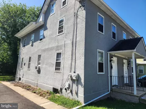128 130 Wilmer St, Glassboro, NJ 08028