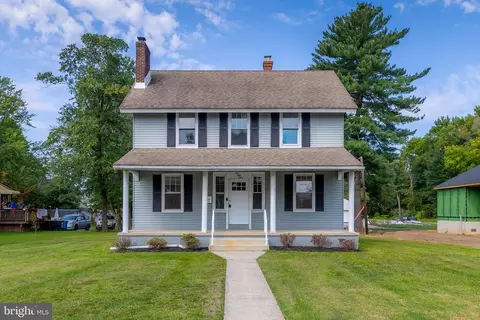 151 Patterson Ave, Gibbstown, NJ 08027