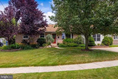 416 May Ave, West Deptford, NJ 08096
