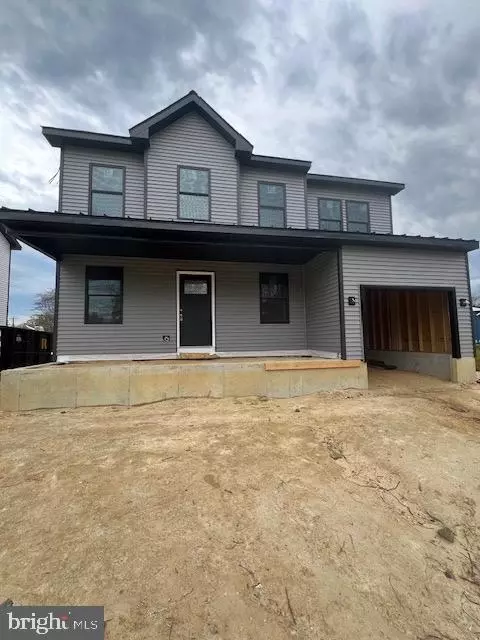 260 W Academy St, Clayton, NJ 08312