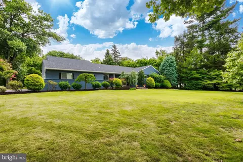 8 Old Oak Rd, Mickleton, NJ 08056 photo 2