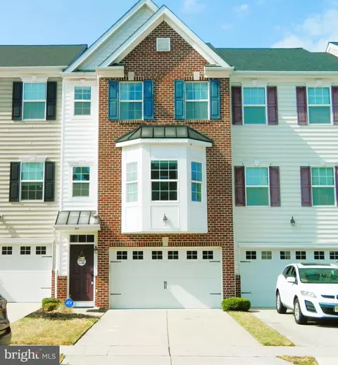 521 Boxwood Ln, Woodbury, NJ 08096