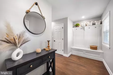 Entry Way - 616 S Broadway, Pitman, NJ 08071 photo 2 of 8