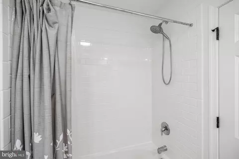 Bath - 616 S Broadway, Pitman, NJ 08071 photo 2 of 4