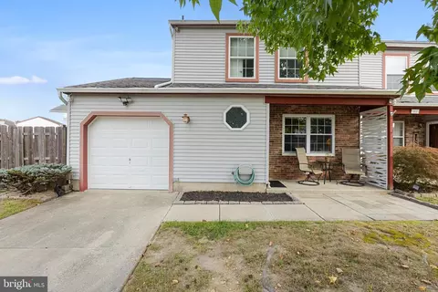 263 Strawbridge Ln, Mullica Hill, NJ 08062