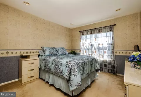 Bedroom - 709 Devonshire Dr, Williamstown, NJ 08094 photo 3 of 5