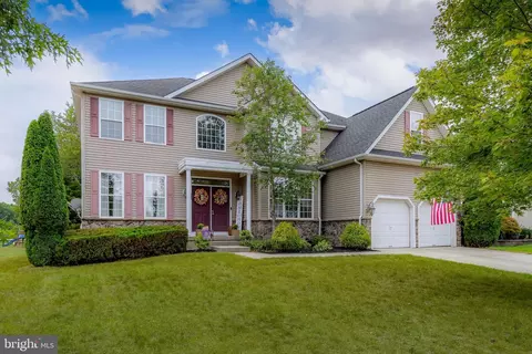 2015 Ridings Dr, Williamstown, NJ 08094