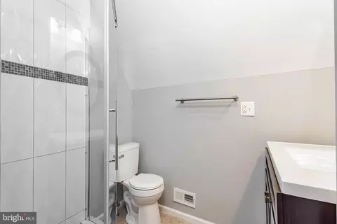 Bath - 338 Legion Ct, Pitman, NJ 08071 photo 2 of 3