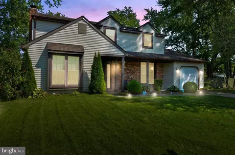 3 Duncan Ct, Sewell, NJ 08080