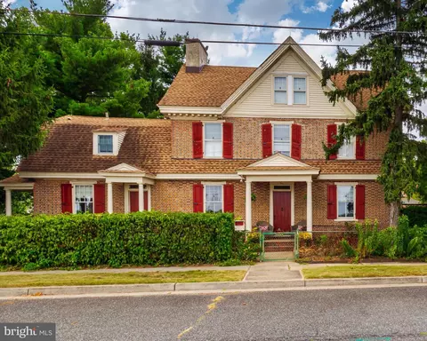 600 River Dr, Westville, NJ 08093