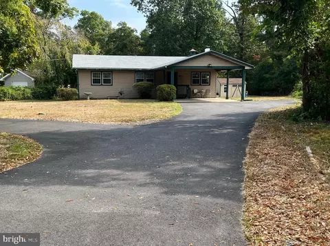 1050 Porchtown Rd, Franklinville, NJ 08322