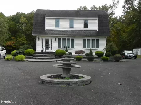 758 N Tuckahoe Rd, Williamstown, NJ 08094