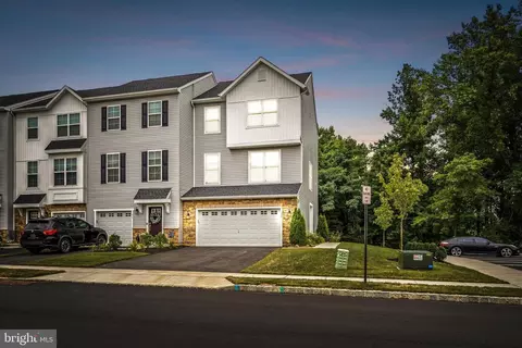 75 Aviary, West Deptford, NJ 08086