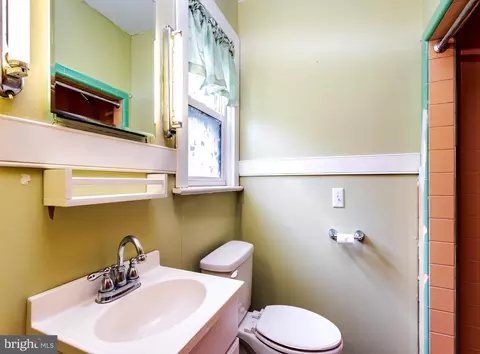 Bath - 230 Adams Ave, Pitman, NJ 08071 photo 3 of 4