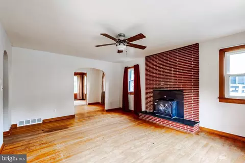Living - 230 Adams Ave, Pitman, NJ 08071 photo 1 of 2