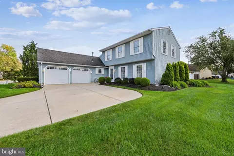 12 John Dr, Sewell, NJ 08080