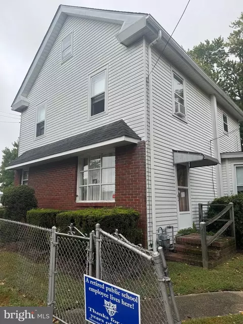 54 N Academy St, Glassboro, NJ 08028