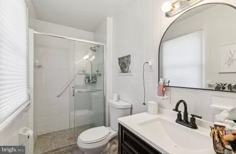 Bath - 508 Boundary Rd, Pitman, NJ 08071 photo 3 of 3