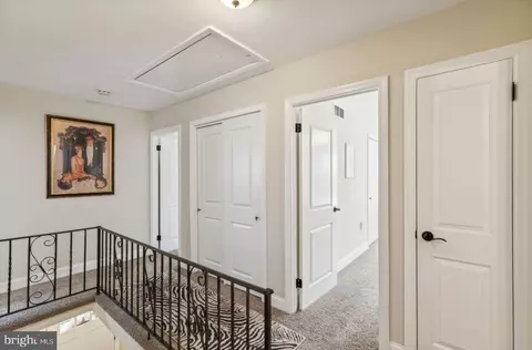 Entry Way - 508 Boundary Rd, Pitman, NJ 08071 photo 13 of 15