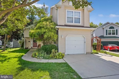 819 Fordham Pl, Glassboro, NJ 08028