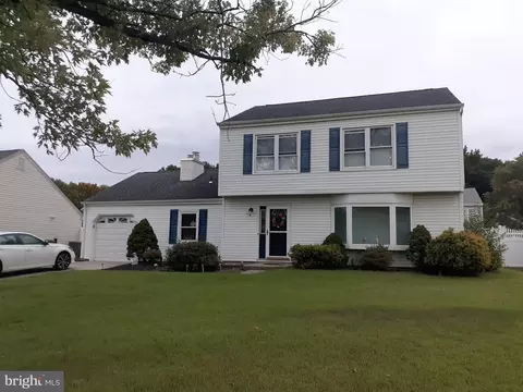 28 Cedarwood Pl, Swedesboro, NJ 08085