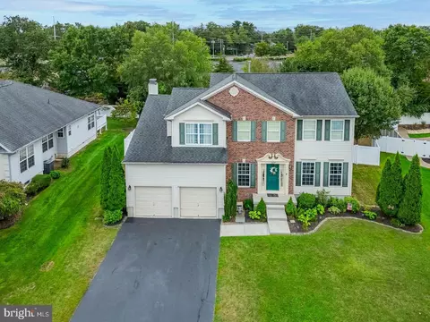 1417 Cranleigh Ln, Williamstown, NJ 08094