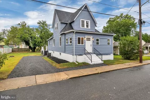 37-41 Dickerson St, Woodbury, NJ 08096