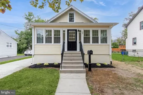 34 Hess Ave, Woodbury, NJ 08096