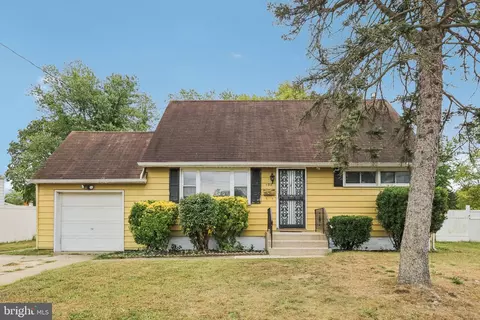 158 Carver Dr, Wenonah, NJ 08090