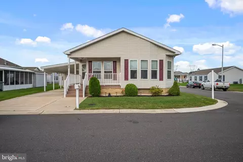 2038 Burlington Cir, Williamstown, NJ 08094