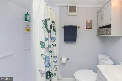 Bath - 109 Laurel Ave, Pitman, NJ 08071 photo 1 of 2