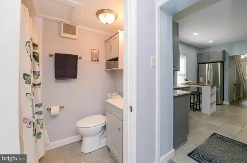 Entry Way - 109 Laurel Ave, Pitman, NJ 08071 photo 3 of 5
