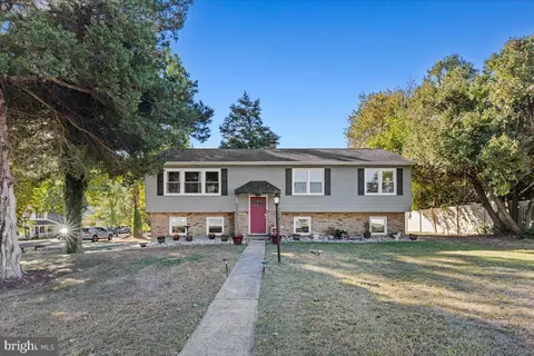 123 Mckinley St, Blackwood, NJ 08012