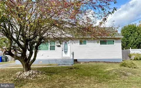 17 Green Ave, Glassboro, NJ 08028