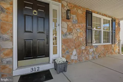 312 Chickory Trl, Mullica Hill, NJ 08062